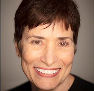 Headshot of Paula Nelson